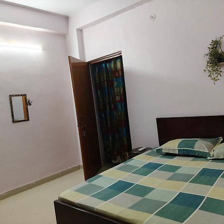 Sharda Homestay Ayodhya Zewnętrze zdjęcie